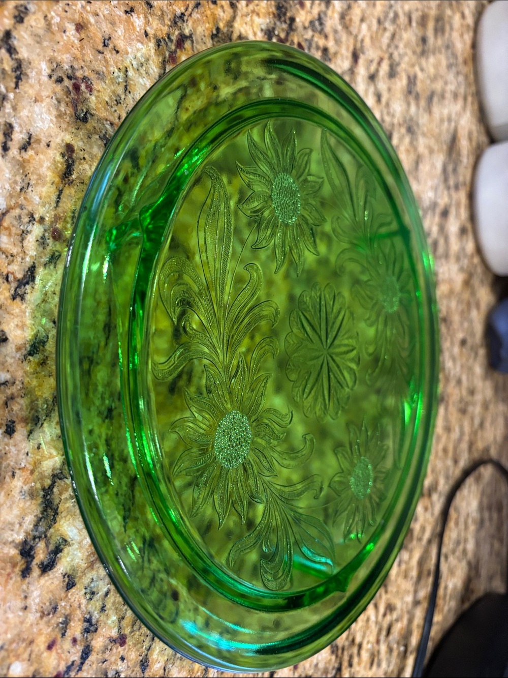 Source Unknown Emerald Green Floral Glass Plate